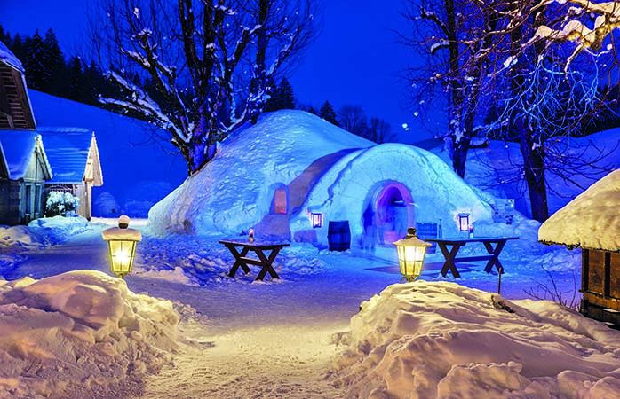 Perfekte Idee für ein romantisches Wochenende in der Schweiz: Eine Übernachtung in einem Iglu im Kanton Bern