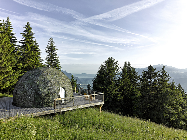 Die Pods des Whitepod bestechen mit Design und Ökologie - Glamping im Wallis
