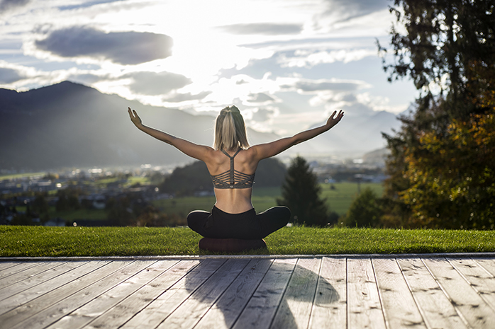 Yoga und Entspannung in den Bergen. Wellnesshotel Panorama Royal