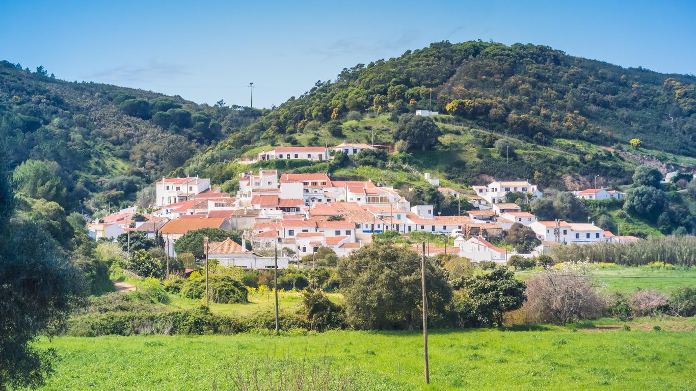 Günstige Flüge nach Faro ab CHF 45 für 2024 | momondo