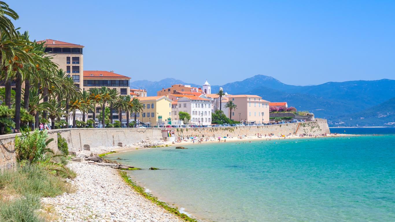 Flüge nach Ajaccio