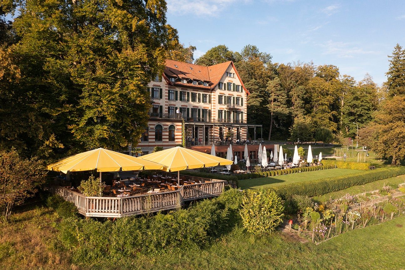 Gebäude