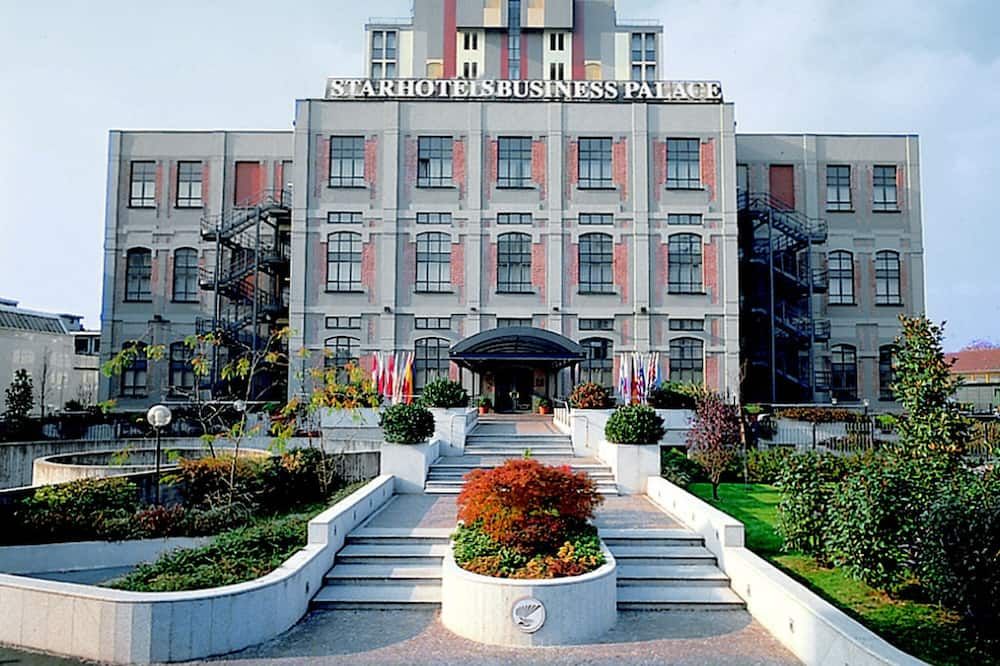 Gebäude